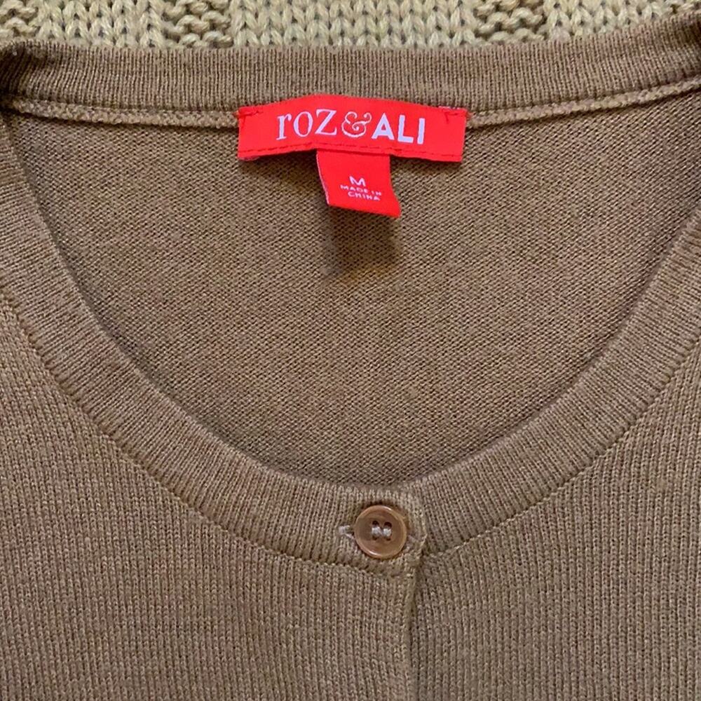 Roz & Ali button down sweater - Picture 3 of 6